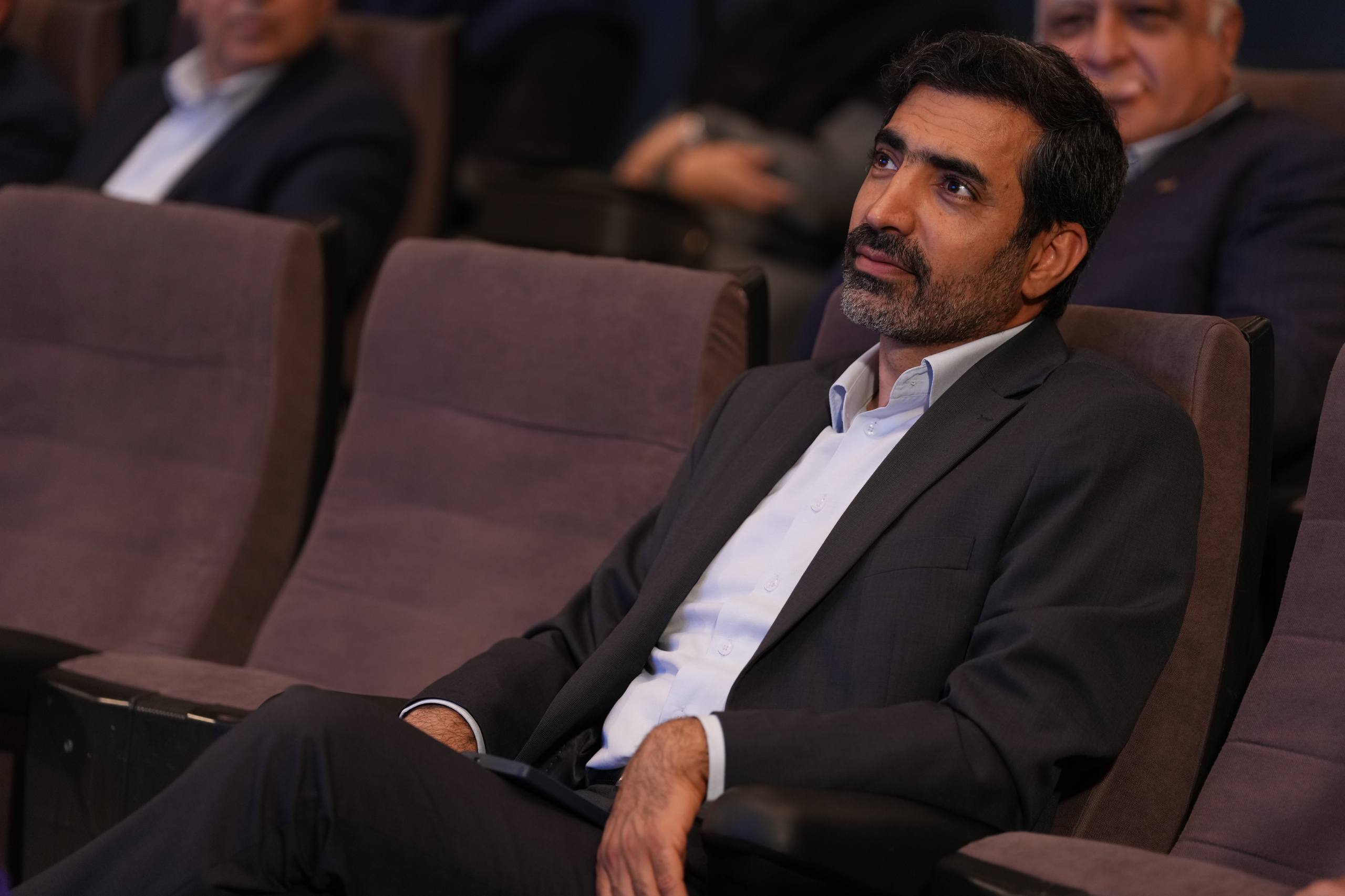 8بانک صادرات