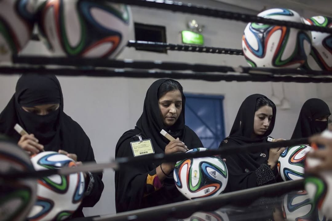 ساخت توپ جام جهانی