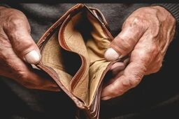 روزنامه اعتماد: تورم، گرانفروشی و مشکلات شدید اقتصادی؛ پاشنه آشیل کشور