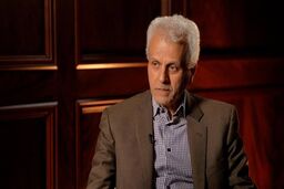 وزیر اسبق اقتصاد: کدام گروه ها در ایران از تورم نفع می برند؟
