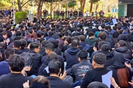 معاون دانشگاه تهران: اگر اعتراضات به خشونت منجر شوند، به هیچ عنوان از دانشجویان حمایت نمی‌کنیم