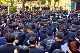 معاون دانشگاه تهران: اگر اعتراضات به خشونت منجر شوند، به هیچ عنوان از دانشجویان حمایت نمی‌کنیم