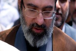 آیت‌الله سید مجتبی خامنه‌ای، سومین رهبر جمهوری اسلامی ایران شد