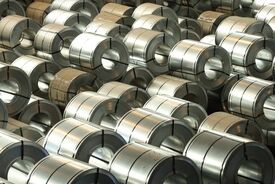 آیا عامل گرانی خودرو و مسکن فولاد است؟