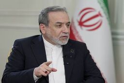 عراقچی درباره آیت الله سید مجتبی خامنه ای: جراحات سطحی برداشتند