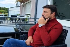 بیژن مرتضوی: به ایران برنگشته‌ام