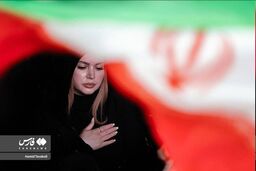 پاسخ خبرگزاری اصولگرا به نهی از منکر بی حجاب‌ها: برو کنار بابا بذار باد بیاد!