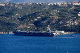 ارزیابی اسرائیل: توان آمریکا برای حمله هوایی شدید به ایران حداکثر ۵ روز است