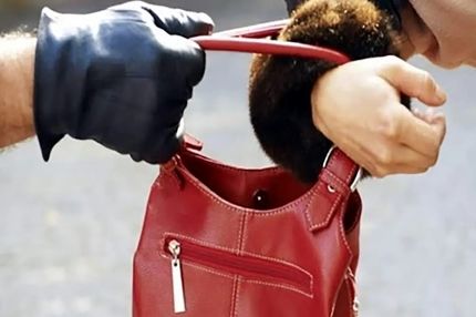 در برابر سرقت مقاومت نکنید!