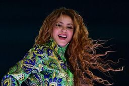 واکنش شکیرا پس از جنجال استفاده از بدل در افتتاحیه جام‌جهانی!
