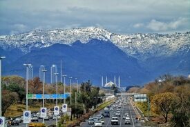 پاکستان به دلیل برگزاری مذاکرات ایران و آمریکا دو روز تعطیل عمومی اعلام کرد