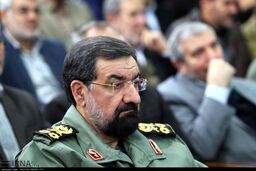 محسن رضایی: تنگه هرمز باز نخواهد شد | هیچ ناو آمریکایی حق ورود به خلیج فارس را ندارد