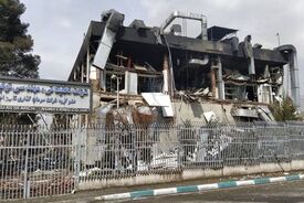 تخریب کامل واحدهای تولید مواد اولیه دارویی با اصابت مستقیم موشک به «توفیق دارو»