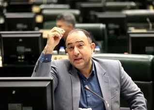 مجلس تریبون مردم است، نه ملک شخصی برخی افراد | تضعیف سران قوا در شرایط تهدید، پاس گل دادن به دشمن است
