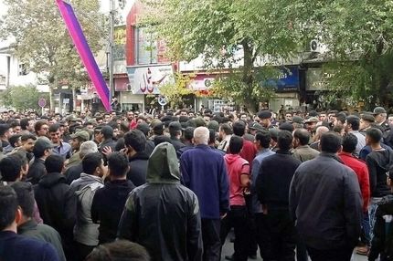 چرا بخشی از جامعه، از جنگ استقبال می کند؟