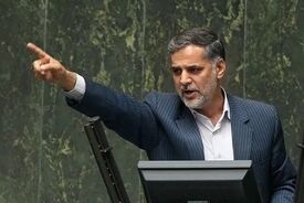 پشت پرده حملات تندروها به قالیباف | فعال سیاسی اصولگرا: فکر می‌کنند آقای قالیباف در آینده میدان‌دار خواهد بود