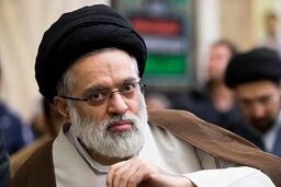 ناگفته‌هایی از روابط رهبر شهید انقلاب با پدر و مادرشان