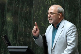 باید عدد ثابتی مطابق تورم ۶۲ درصدی به حقوق کارگران اضافه شود