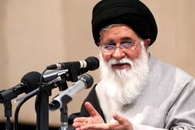 علم الهدی: رهبری اجازه دادند تا آتش‌بس شود