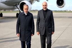 قالیباف: وقتی پا در میدان دیپلماسی گذاشتم گفتم آمده‌ام که هم آبرو بدهم، هم خونِ دل بخورم و هم خون بدهم