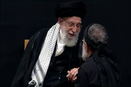  روایت حاج محمود کریمی از خواندن «ای ایران خدایی» در حضور رهبر شهید انقلاب در شب عاشورا