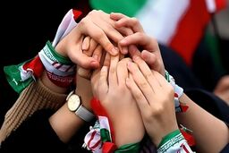 روزنامه اصولگرا: چرا عده‌ای دائماً به مردم القا می‌کنند که مسئولان کشور، نفوذی و مرعوب هستند؟