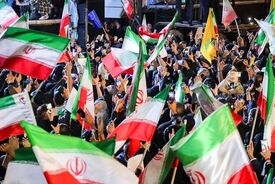 هشدار درباره نفوذ جریان‌های سیاسی تندرو در تجمعات شبانه