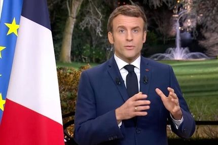 ماکرون: آزادی بیان کاملا مزخرف است