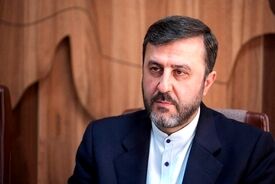 هشدار غریب‌آبادی: مسیرهای موازی در هرمز تعلیق می‌شود