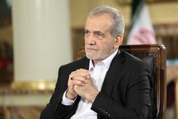 روزنامه جمهوری اسلامی:
آقای پزشکیان جلوی جنگ طلبان بایستید!
