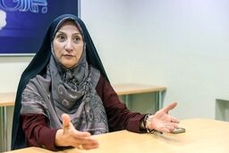 دست خالی رسانه‌های داخلی برای روایت ملی