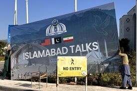 العربی الجدید: امریکا و ایران انعطاف از خود نشان نمی‌دهند؛ سفر عاصم منیر ممکن است آخرین تلاش برای جلوگیری از جنگ باشد