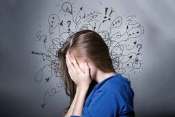چگونه به ذهنمان یاد بدهیم کمتر نگران باشد؟