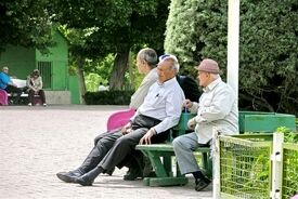 خرید اعتباری ۲۰ میلیونی بازنشستگان فعال شد | چه کسانی می‌توانند استفاده کنند؟
