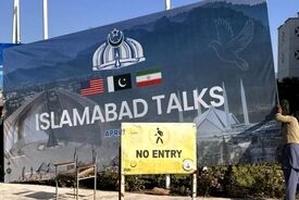 رویترز: فرمانده ارتش پاکستان محاصره دریایی آمریکا را مانع مذاکرات می‌داند