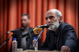 توصیه جدید شریعتمداری: کشتی‌های آمریکا را مصادره کنیم | محموله کشتی‌های غیر‌آمریکایی را به غنیمت بگیریم