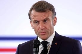 نادیده گرفتن عمدی ماکرون توسط صدراعظم آلمان