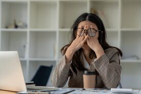 شاید بدن شما به دلیل کم‌آبی، استرس را شدیدتر از آنچه هست تجربه می‌کند!
