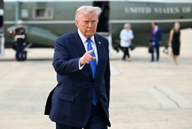 ترامپ: تا ۱۰ روز دیگر نتیجه توافق با ایران مشخص می‌شود