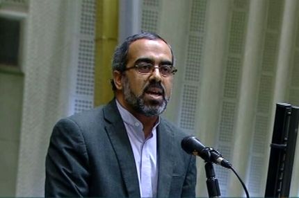 ببینید | ادعای نماینده مجلس: گزارش غلط به رهبری می‌دهند و می‌گویند قحطی نزدیک است پس باید ارز را گران کنیم!