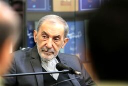هشدار ولایتی به ترامپ: فرو افتادن در این چاه با طناب اسرائیل، تاوانی سنگین دارد
