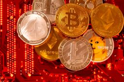 قیمت بیت کوین و ارز‌های دیجیتال امروز جمعه ۸ اسفند ۱۴۰۴ + جدول