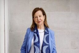 «بهترین هتل کابل» روایتی از ایستادگی در میان آوار؛ گفتگو با برنده جایزه غیر داستانی زنان