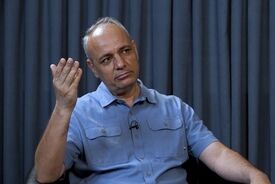 زیدآبادی: اگر ادعای ترور بارون ترامپ دروغ نتانیاهوست، صداوسیما چرا آن را پخش کرد؟