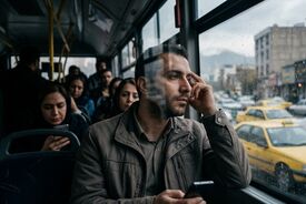 جرئت عوض کردن نظر؛ چرا تغییر فکر، برایمان شبیه شکست است نه رشد؟