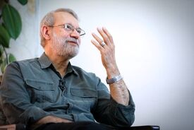 عکس | علی لاریحانی در دوران کودکی؛ اوایل دهه ۴۰
