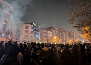 کیهان: کودتا سرکوب شد؛ حالا پشتوانه رسانه‌ای باید مجازات شوند