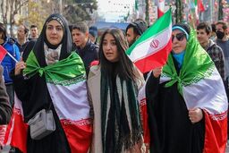 رسانه ملی میان واقعیت جامعه و سیاست رسمی حجاب گیر کرده است