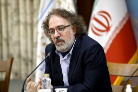 پیشنهاد استاد دانشگاه تهران: در شرایط جنگی باید اختیارات مجلس به دولت برسد