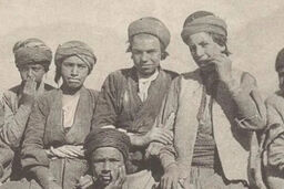 تصویری از «کودکان و جوانان کرمانشاهی» در دوران ناصرالدین شاه
